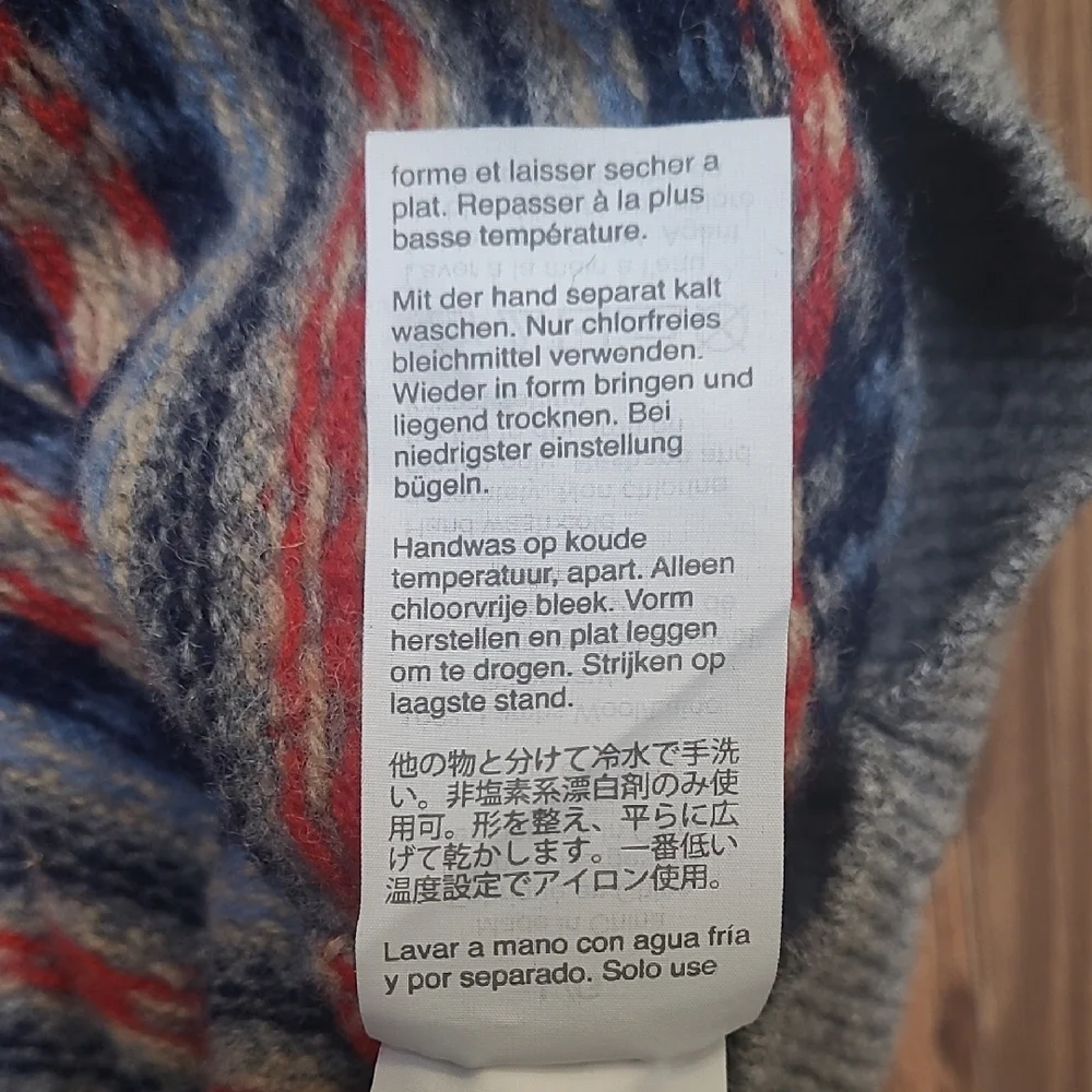 J. Crew Gray and Blue Patterned Crewneck Sweater used‎ good conditio zise L.